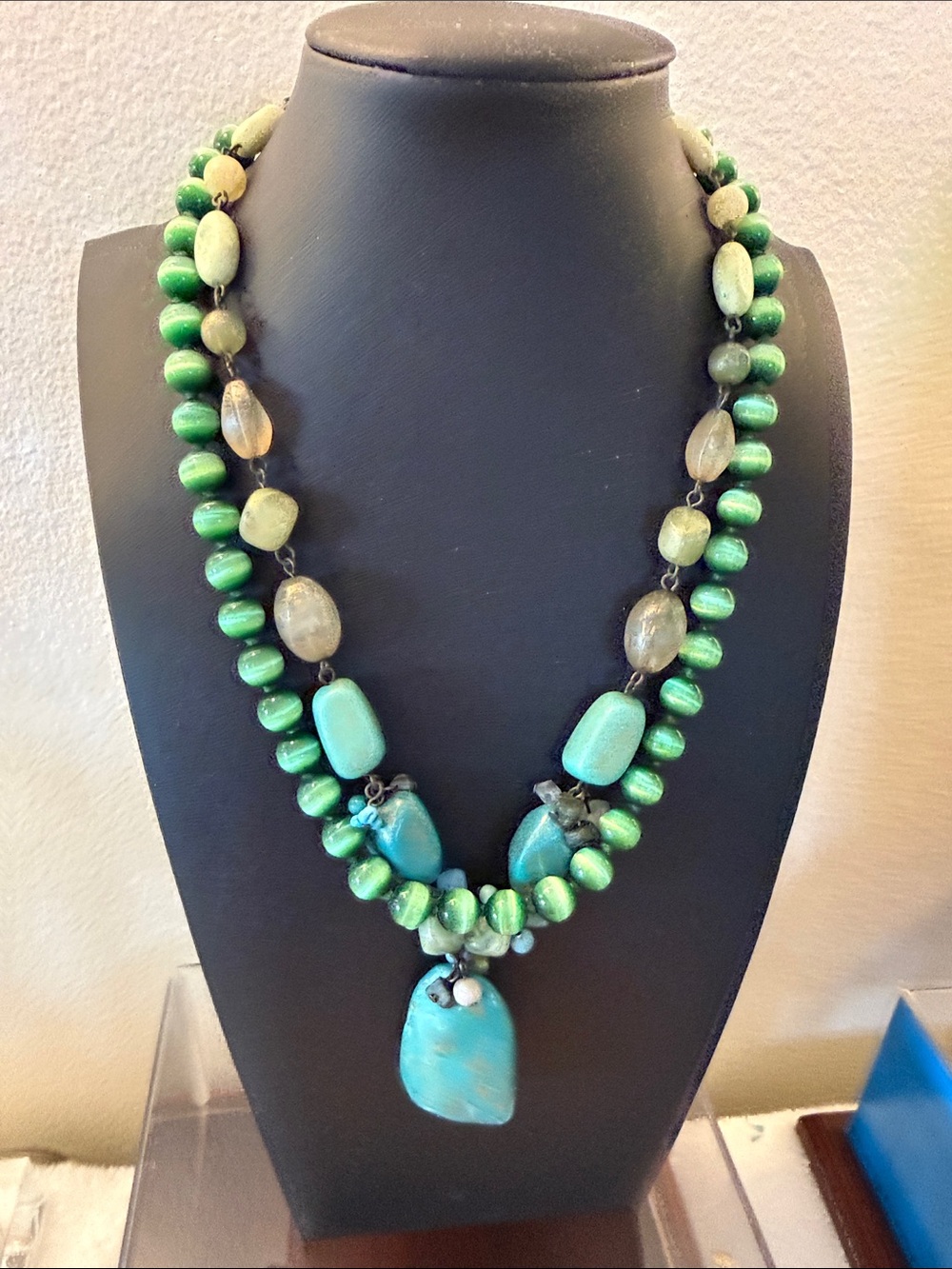 Come dig with me. Unlisted gorgeousness in every price range. - Picture 4 of 16